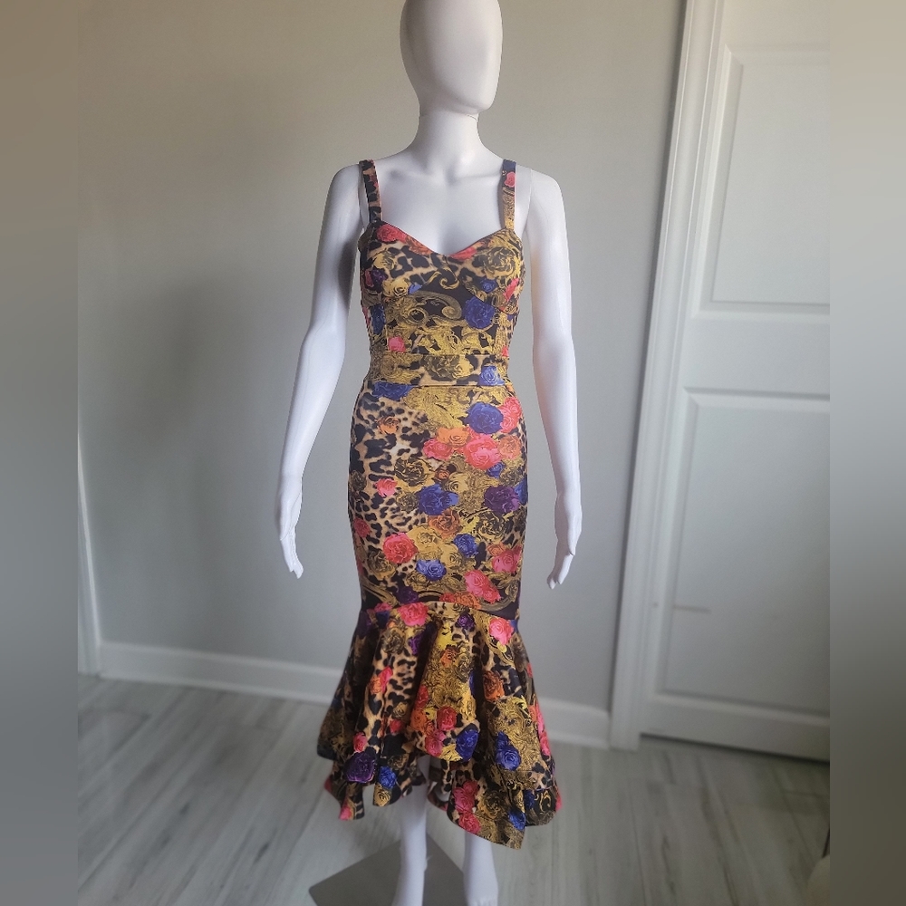 Fashion Nova Women Dress. Worn once - Picture 3 of 16
